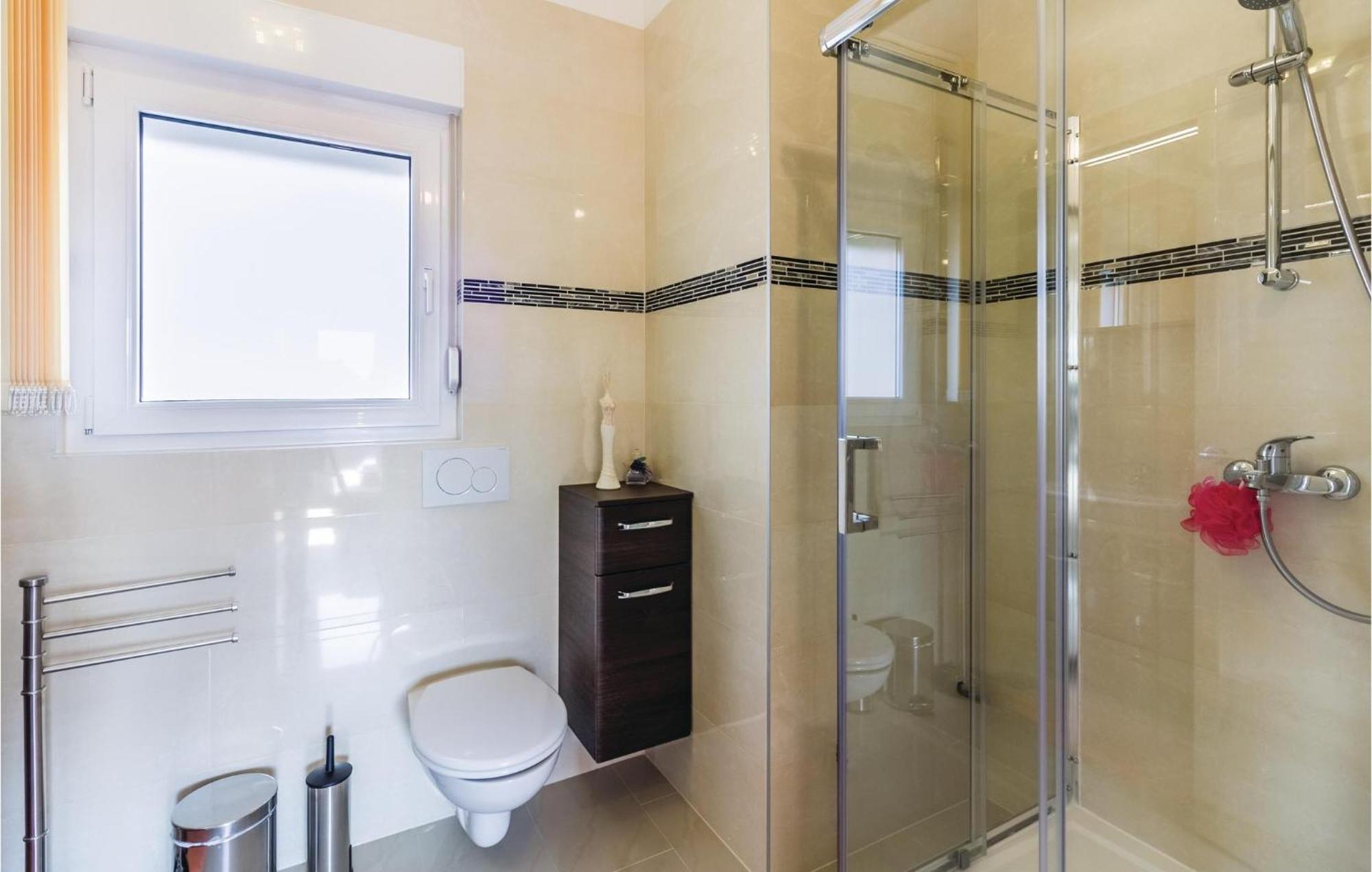 Stunning Apartment In Fazana With House Sea View Экстерьер фото