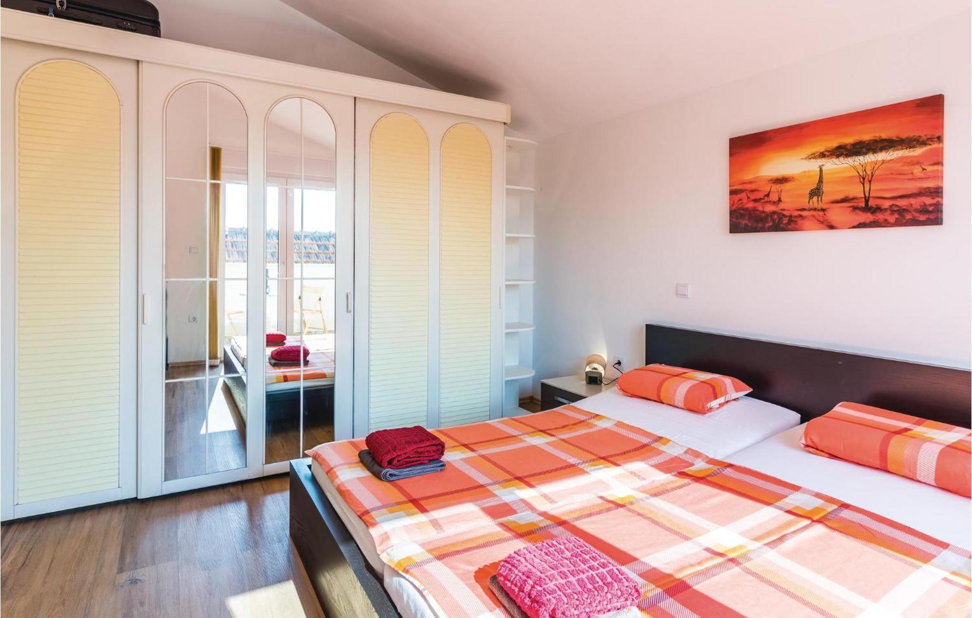 Stunning Apartment In Fazana With House Sea View Экстерьер фото